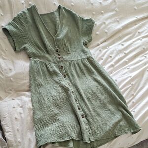 Chic Green Button-Down Dress